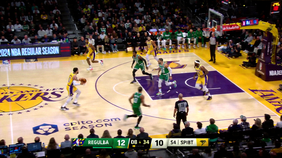 NBA常规赛洛杉矶湖人对阵波士顿凯尔特人的高清直播比赛画面